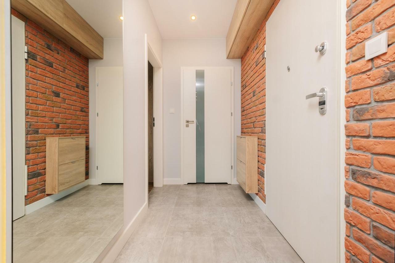 Stare Bielany 2-Bedroom Apartment Warszawa Eksteriør billede