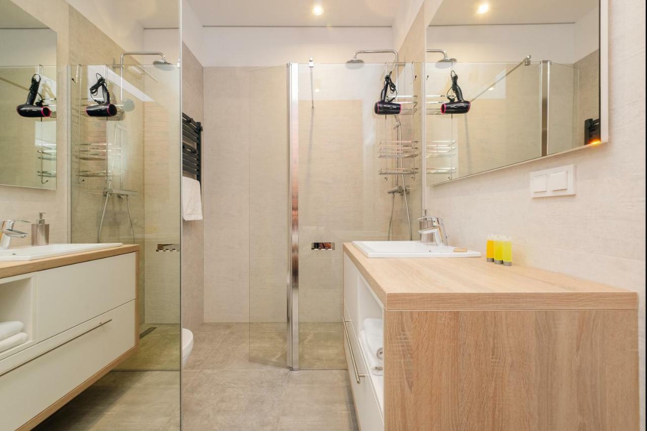 Stare Bielany 2-Bedroom Apartment Warszawa Eksteriør billede